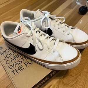 Nike Men's Court Legacy NN sneakers